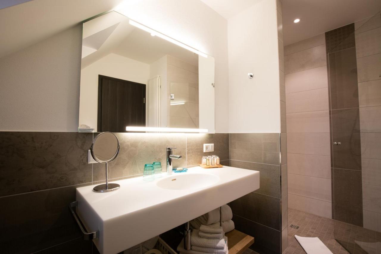 Hotel Terrace Bettendorf Екстериор снимка