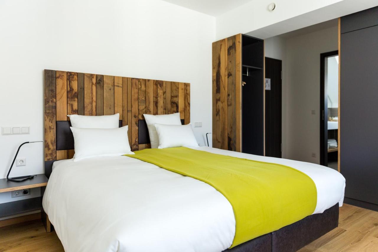 Hotel Terrace Bettendorf Екстериор снимка